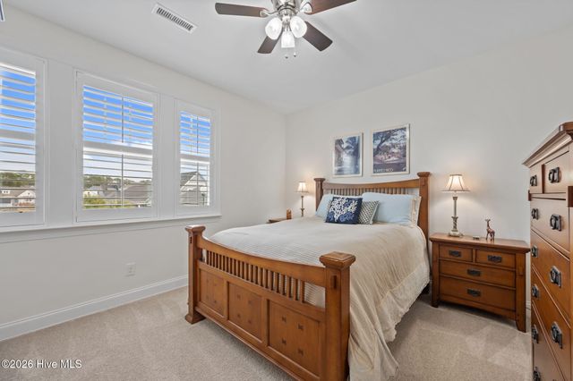 35 W Cloverfield Lane, Hampstead, NC 28443