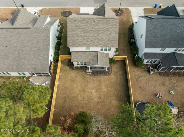 35 W Cloverfield Lane, Hampstead, NC 28443