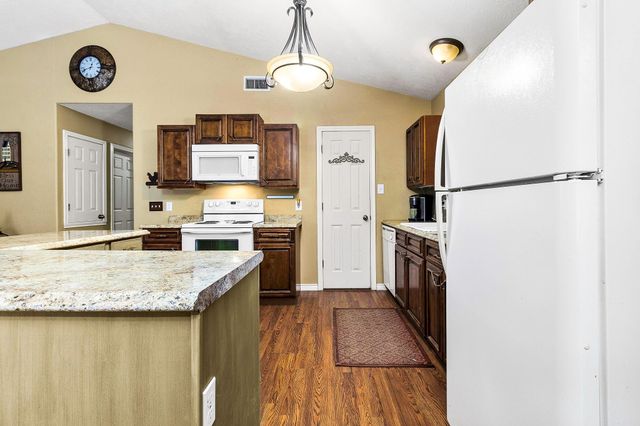 819 Hidden Oaks Drive, Point Blank, TX 77364