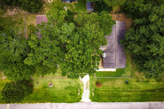 819 Hidden Oaks Drive, Point Blank, TX 77364