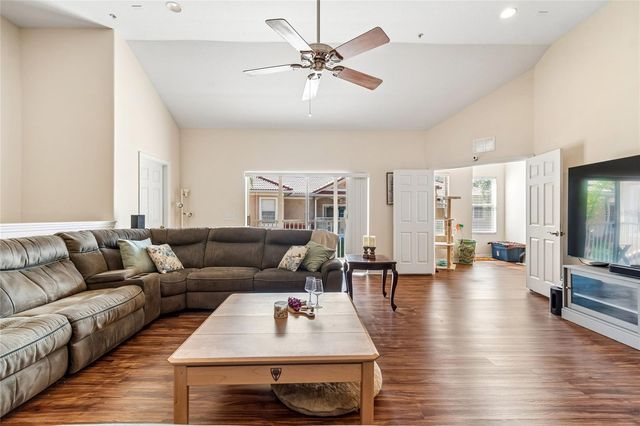 21041 SUNPOINT WAY 201, Lutz, FL 33558