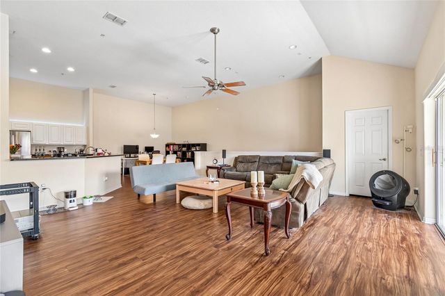 21041 SUNPOINT WAY 201, Lutz, FL 33558