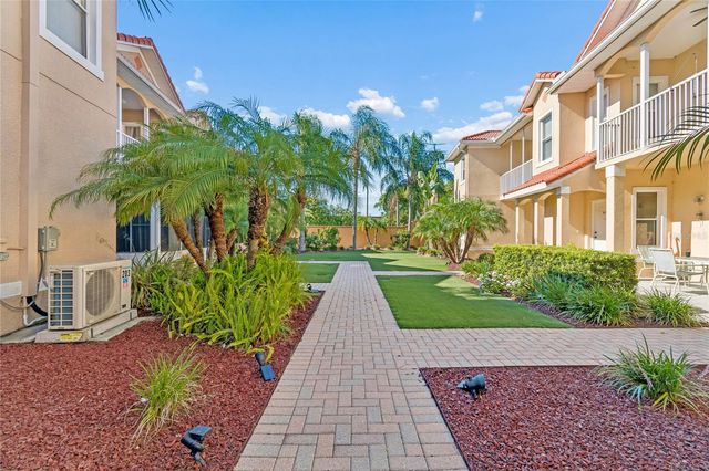 21041 SUNPOINT WAY 201, Lutz, FL 33558