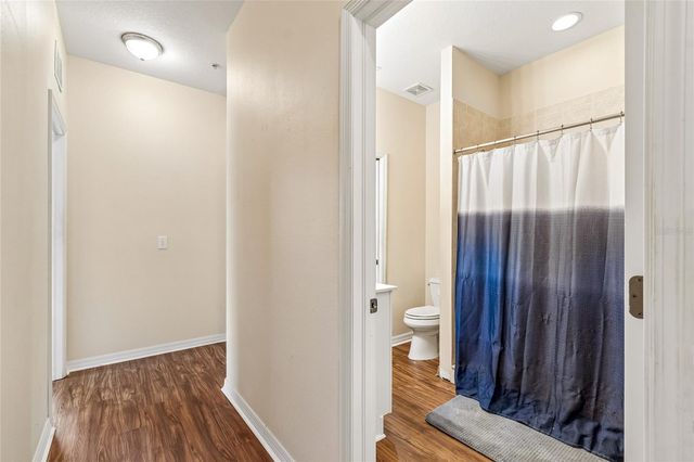21041 SUNPOINT WAY 201, Lutz, FL 33558