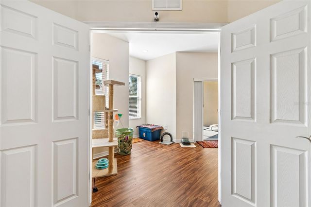 21041 SUNPOINT WAY 201, Lutz, FL 33558