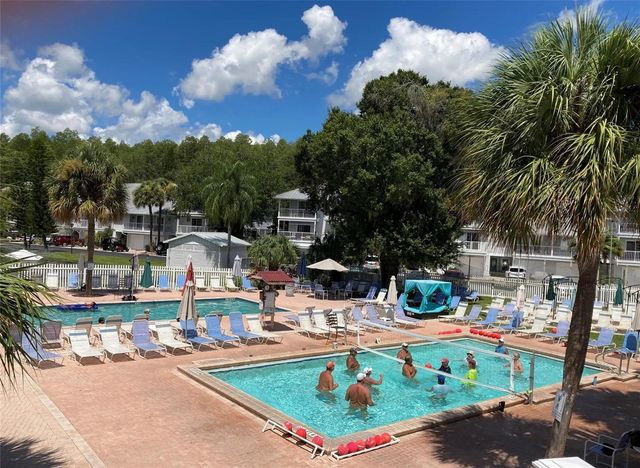 21041 SUNPOINT WAY 201, Lutz, FL 33558