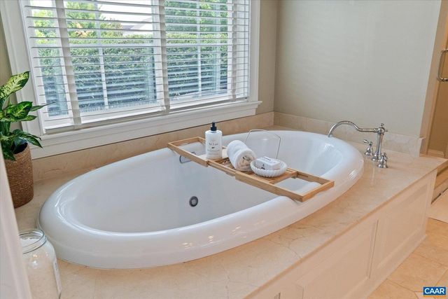 515 ROCKS FARM DR, Charlottesville, VA 22903