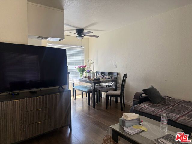 13103 Barbara Ann Street, North Hollywood (los Angeles), CA 91605