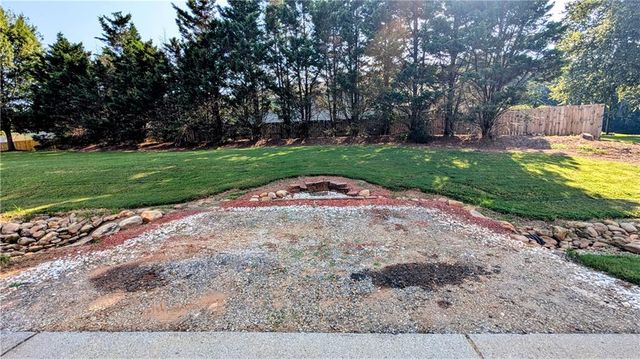 251 Derby Court, Acworth, GA 30102
