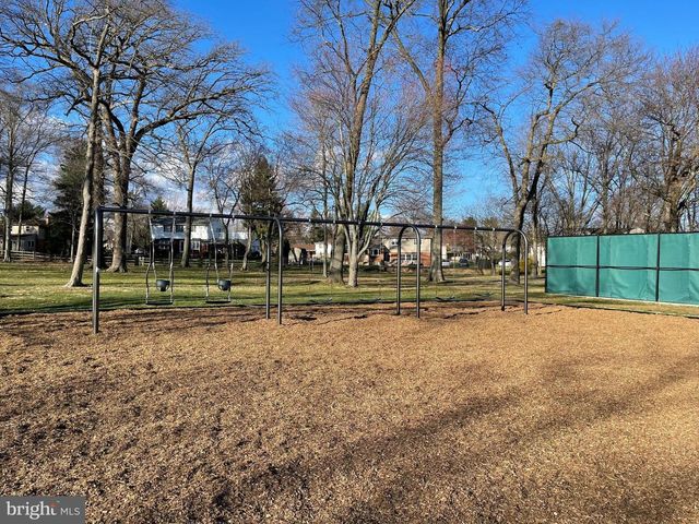 3750 WHEATSHEAF RD, Huntingdon Valley, PA 19006