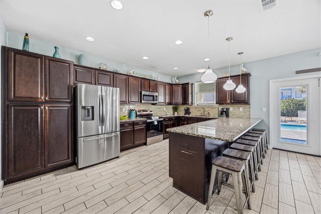 94 Dolphin Street, Destin, FL 32541