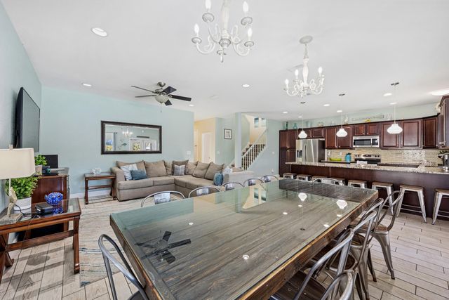 94 Dolphin Street, Destin, FL 32541