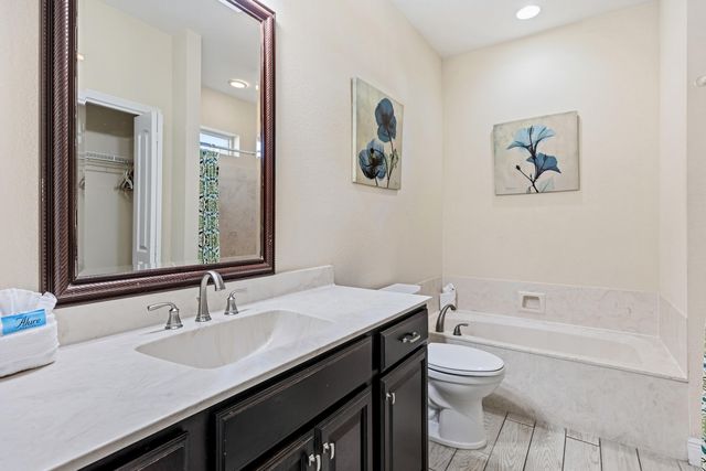 94 Dolphin Street, Destin, FL 32541