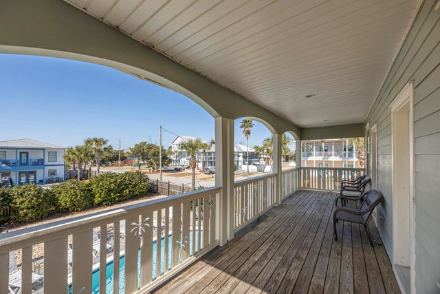 94 Dolphin Street, Destin, FL 32541