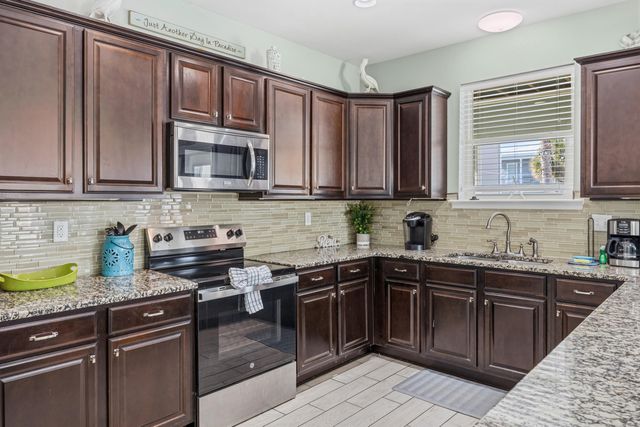 94 Dolphin Street, Destin, FL 32541