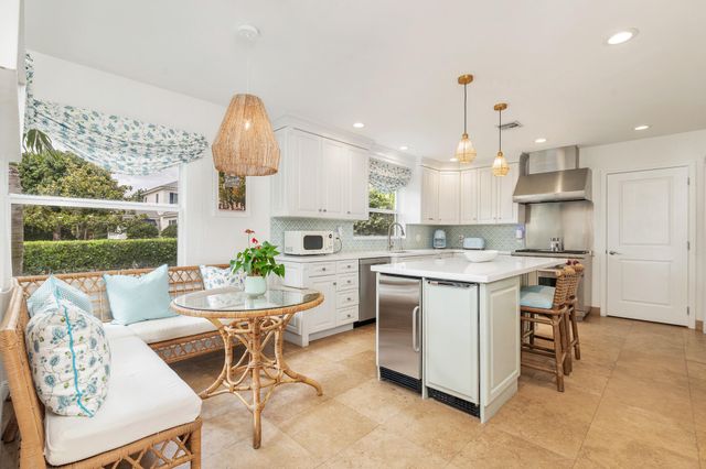 225 Russlyn Drive, West Palm Beach, FL 33405