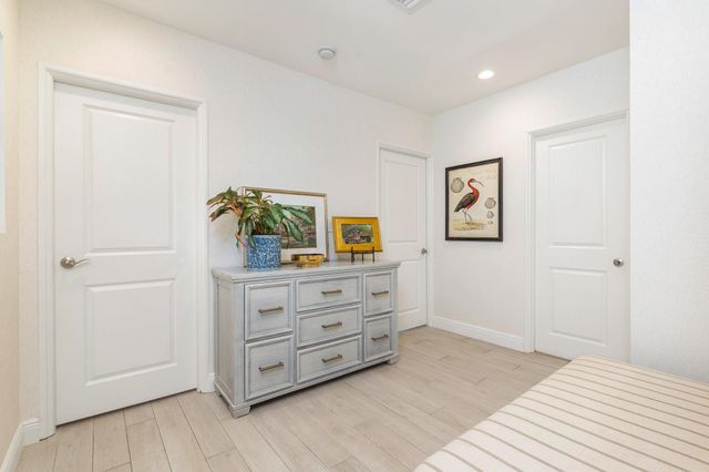 225 Russlyn Drive, West Palm Beach, FL 33405