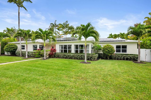 225 Russlyn Drive, West Palm Beach, FL 33405