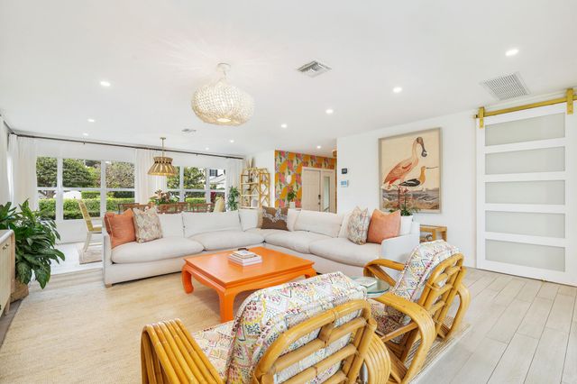 225 Russlyn Drive, West Palm Beach, FL 33405