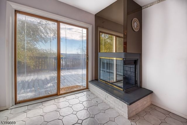 207 Dupont Ave, Hopatcong Boro, NJ 07843