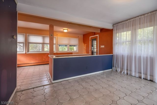 207 Dupont Ave, Hopatcong Boro, NJ 07843