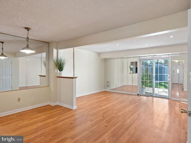 43 LA CASCATA, Clementon, NJ 08021