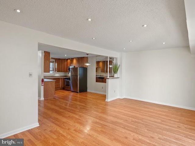 43 LA CASCATA, Clementon, NJ 08021