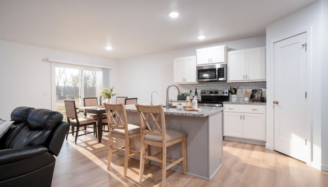 504 N Cheyenne Valley Road, Nixa, MO 65714