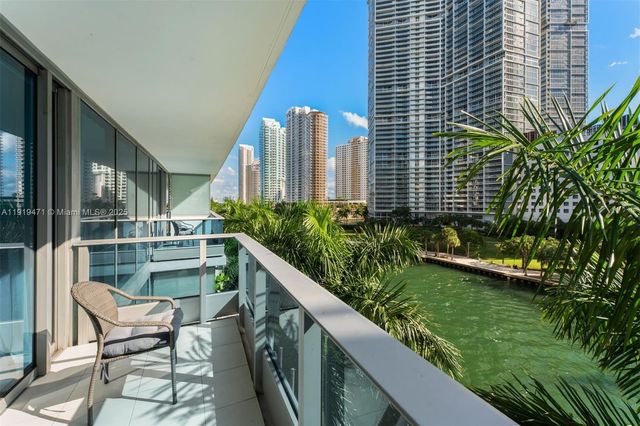 200 Biscayne Boulevard Way 303, Miami, FL 33131