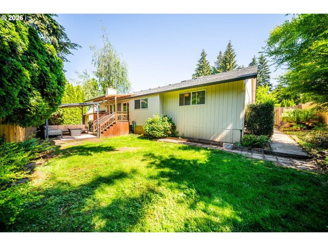 2213 Ne PARKVIEW Dr, Vancouver, WA 98686