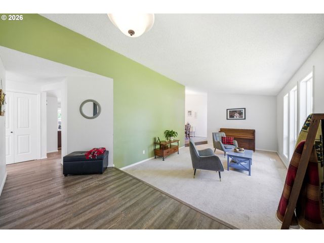 2213 Ne PARKVIEW Dr, Vancouver, WA 98686
