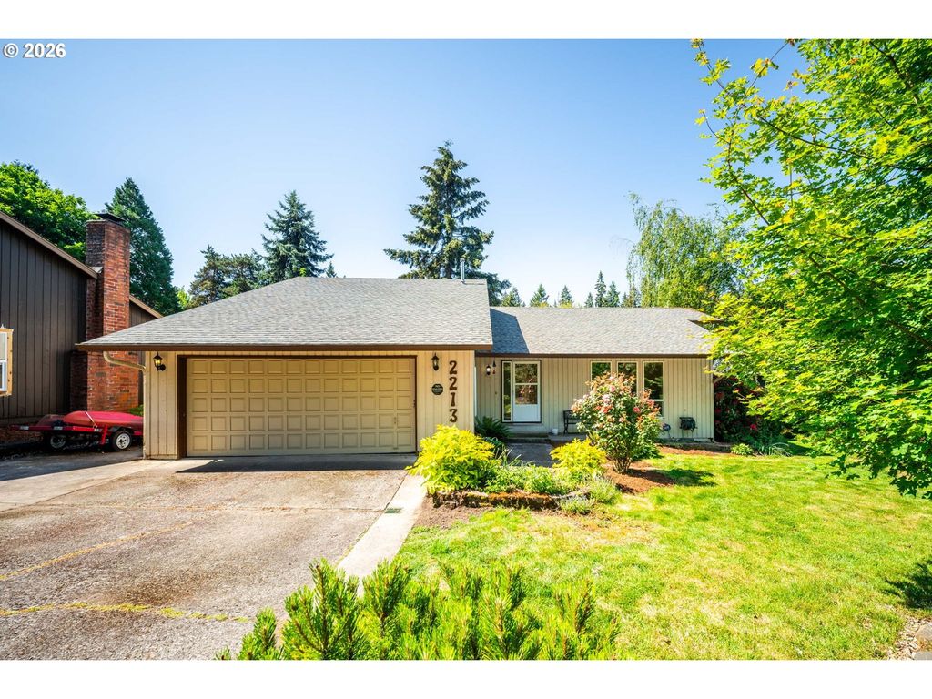 2213 Ne PARKVIEW Dr, Vancouver, WA 98686