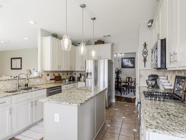 9921 Sean Drive, Frisco, TX 75035