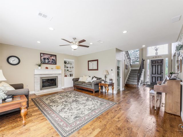 9921 Sean Drive, Frisco, TX 75035