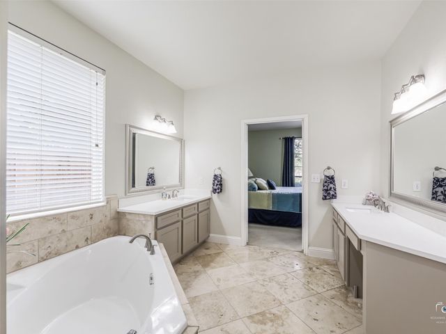 9921 Sean Drive, Frisco, TX 75035