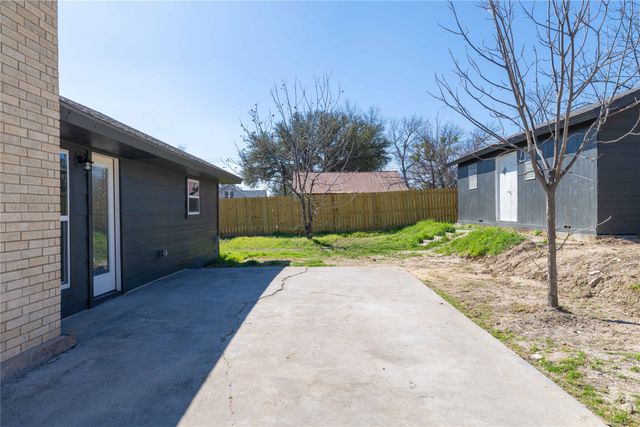 603 N Pearl Street, Comanche, TX 76442