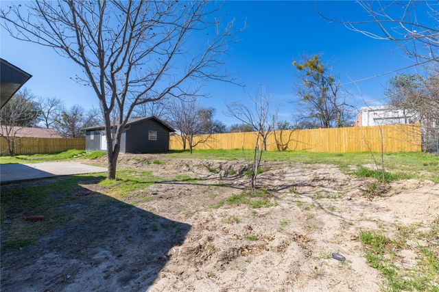 603 N Pearl Street, Comanche, TX 76442