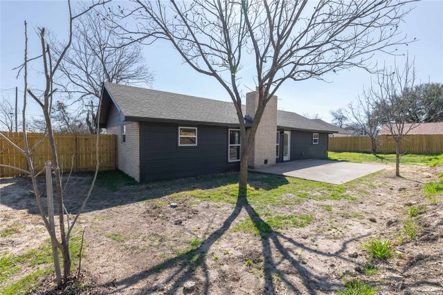603 N Pearl Street, Comanche, TX 76442