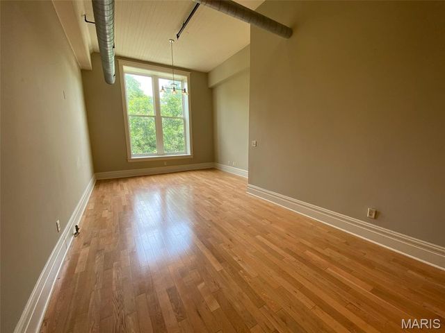 3556 Magnolia Avenue 202, St Louis, MO 63118