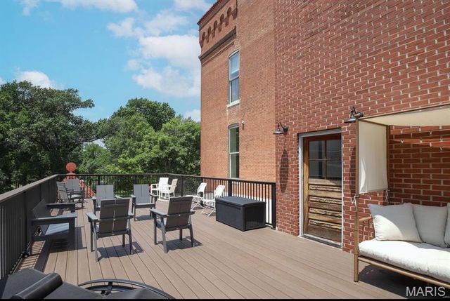3556 Magnolia Avenue 202, St Louis, MO 63118