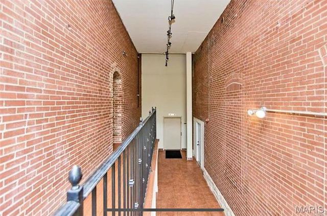 3556 Magnolia Avenue 202, St Louis, MO 63118