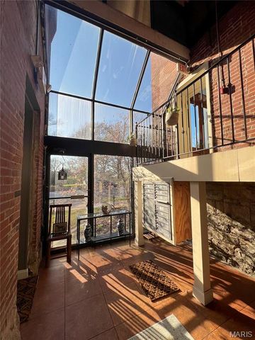 3556 Magnolia Avenue 202, St Louis, MO 63118