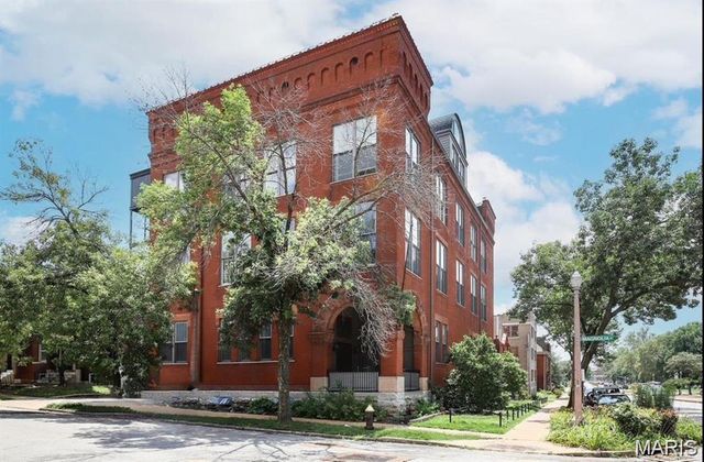 3556 Magnolia Avenue 202, St Louis, MO 63118