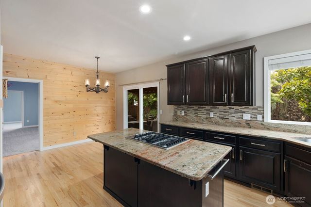 5529 Elizabeth Loop SE, Auburn, WA 98092