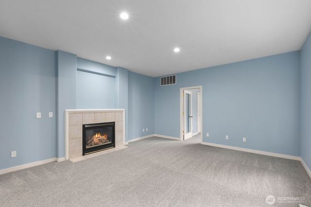 5529 Elizabeth Loop SE, Auburn, WA 98092