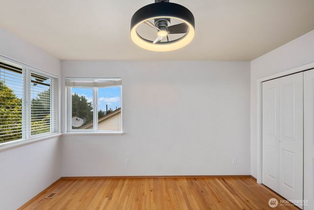 5529 Elizabeth Loop SE, Auburn, WA 98092