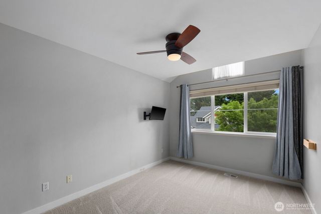 5529 Elizabeth Loop SE, Auburn, WA 98092