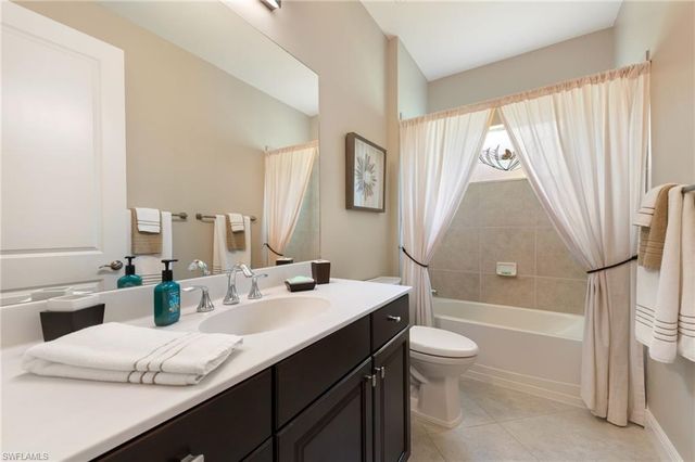 3557 Canopy CIR, Naples, FL 34120