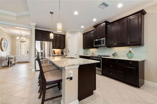 3557 Canopy CIR, Naples, FL 34120