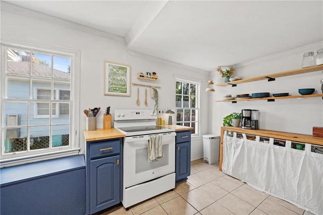 205 Pinehill Drive, Mobile, AL 36606